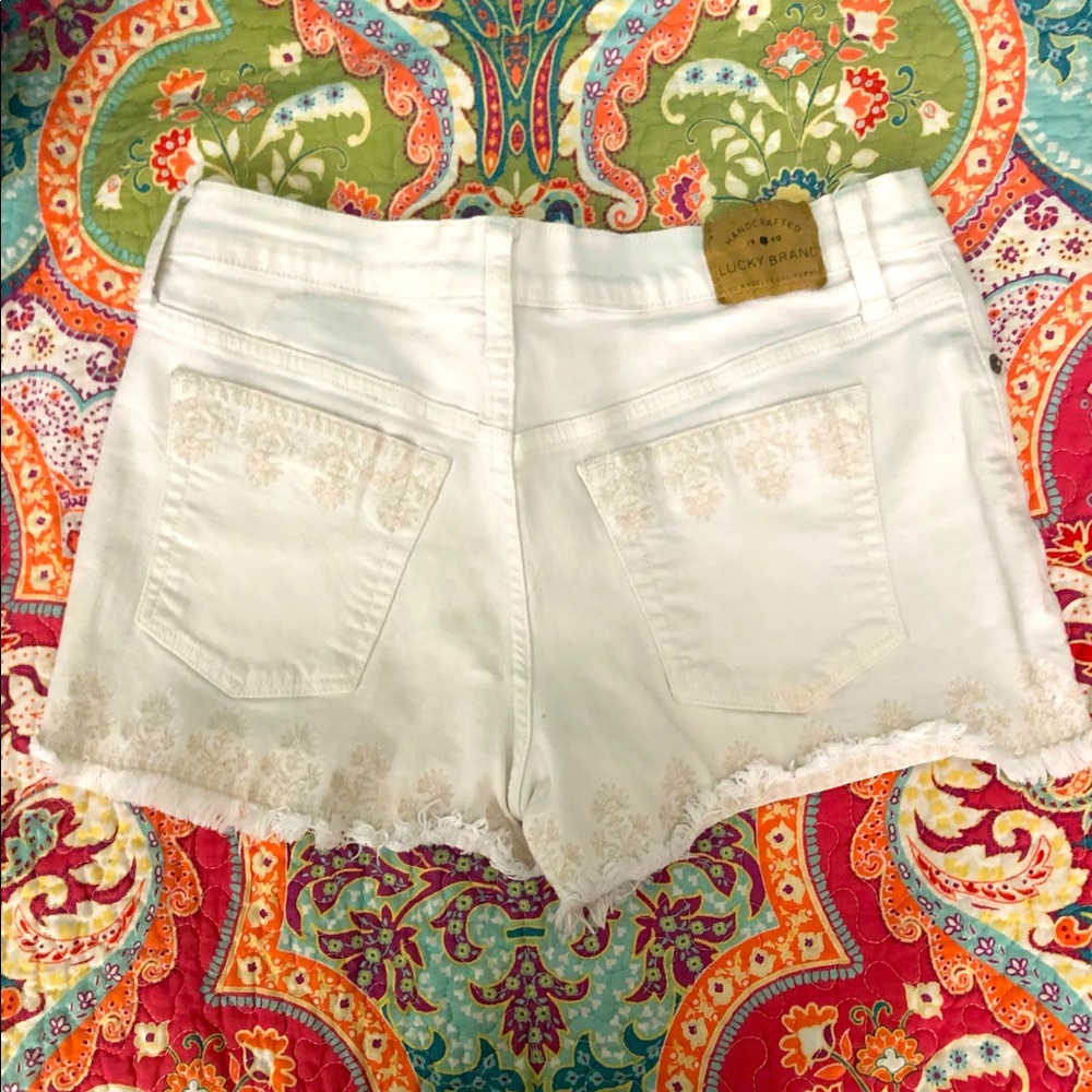 Lucky Brand Embroidered White Jean Shorts Size 8